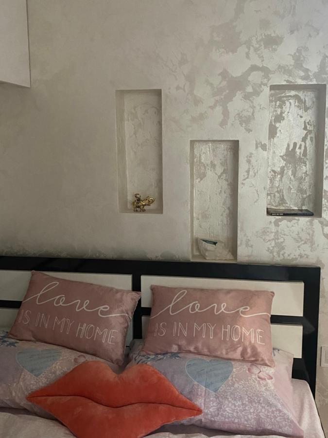 Tribunal Apartament Langa Faleza Dunarii Brăila Esterno foto