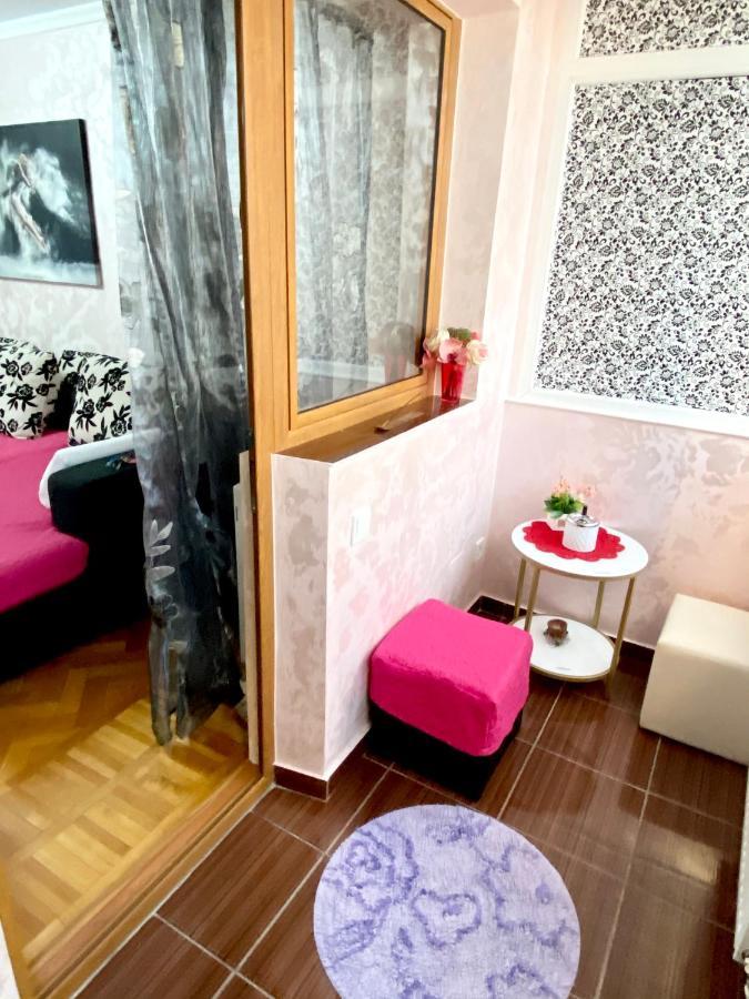 Tribunal Apartament Langa Faleza Dunarii Brăila Esterno foto