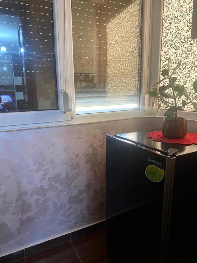 Tribunal Apartament Langa Faleza Dunarii Brăila Esterno foto