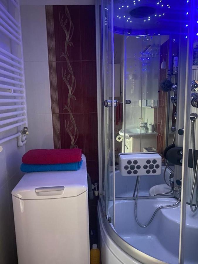 Tribunal Apartament Langa Faleza Dunarii Brăila Esterno foto